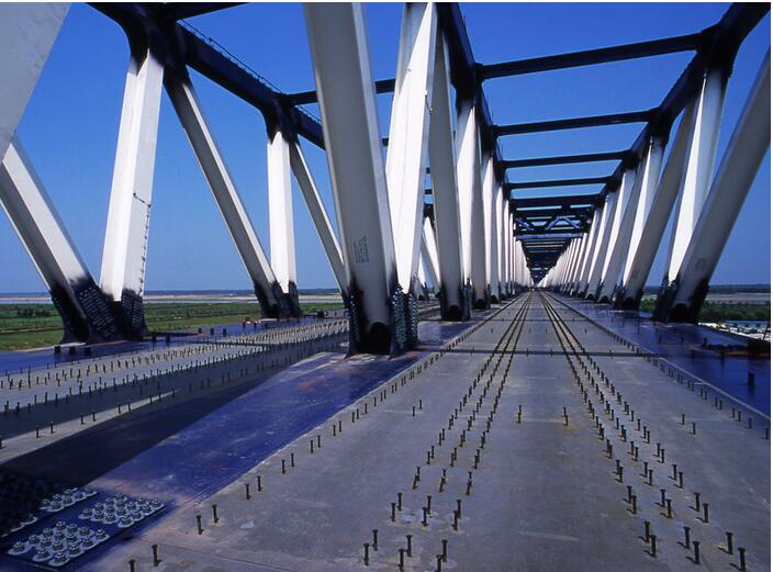 铁路钢结构桁梁桥施工风险分析